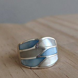 Sterling Silver Vintage MOP Mother of Pearl Ring